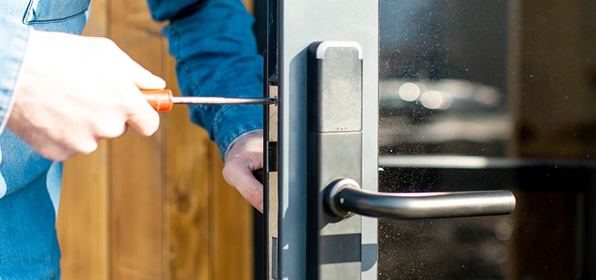Aluminium Door Lock Replacement in Norwalk, California