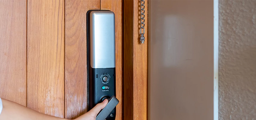 Home Security Electronic Locks Upgrades in Norwalk, CA